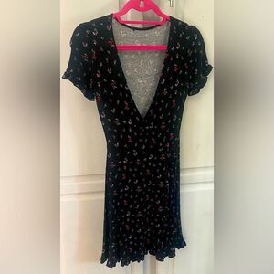 Vintage Forever 21 Criss Cross Floral Dress 💐🌺